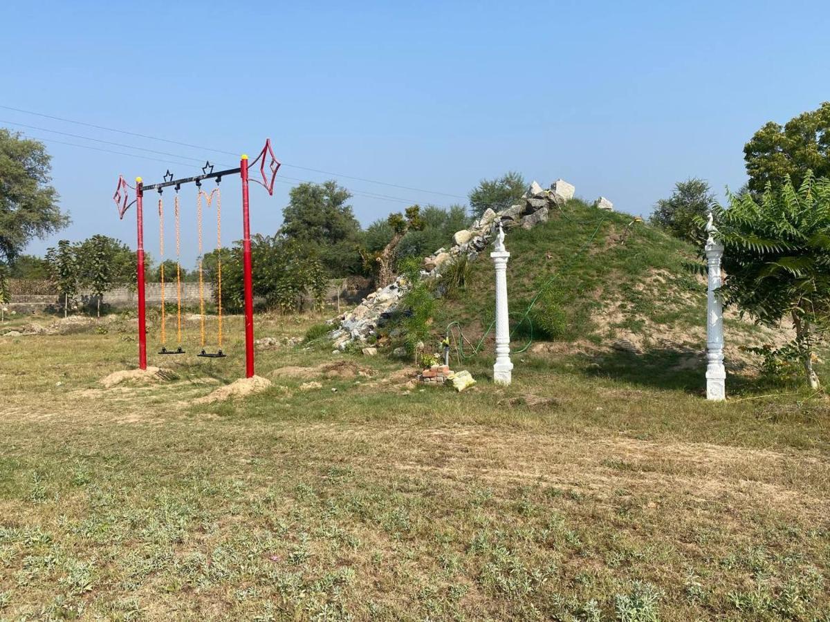 Modhera Sunrise Resort - Tents Bhungas Jungle Restaurants & Candlelight Dining Kalri Exterior foto