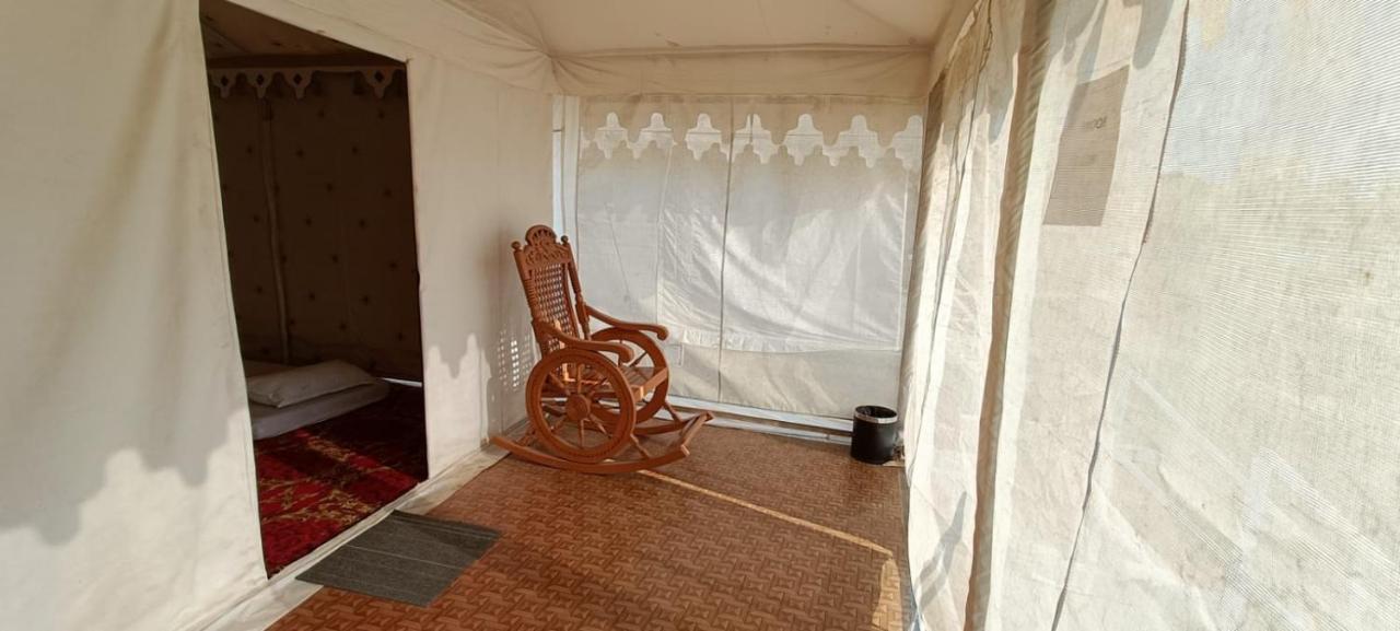 Modhera Sunrise Resort - Tents Bhungas Jungle Restaurants & Candlelight Dining Kalri Exterior foto