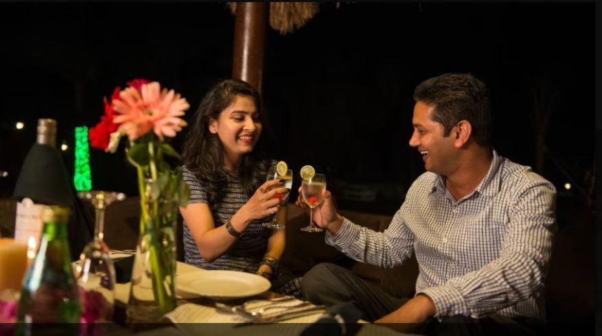Modhera Sunrise Resort - Tents Bhungas Jungle Restaurants & Candlelight Dining Kalri Exterior foto