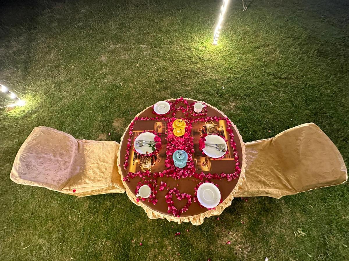 Modhera Sunrise Resort - Tents Bhungas Jungle Restaurants & Candlelight Dining Kalri Exterior foto